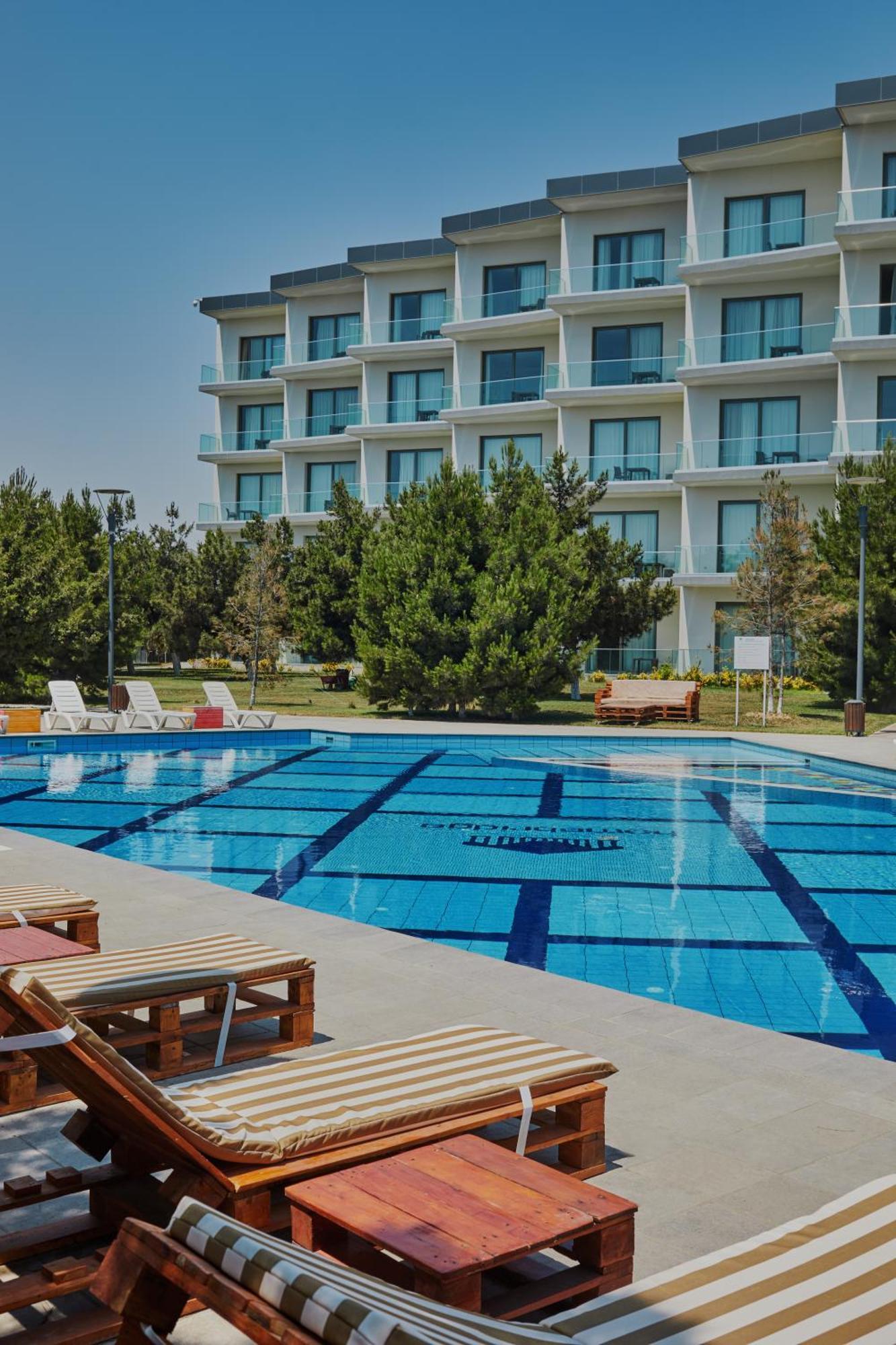 Homebridge Hotel Apartments 바쿠 외부 사진