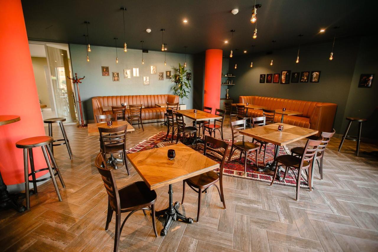 Homebridge Hotel Apartments 바쿠 외부 사진